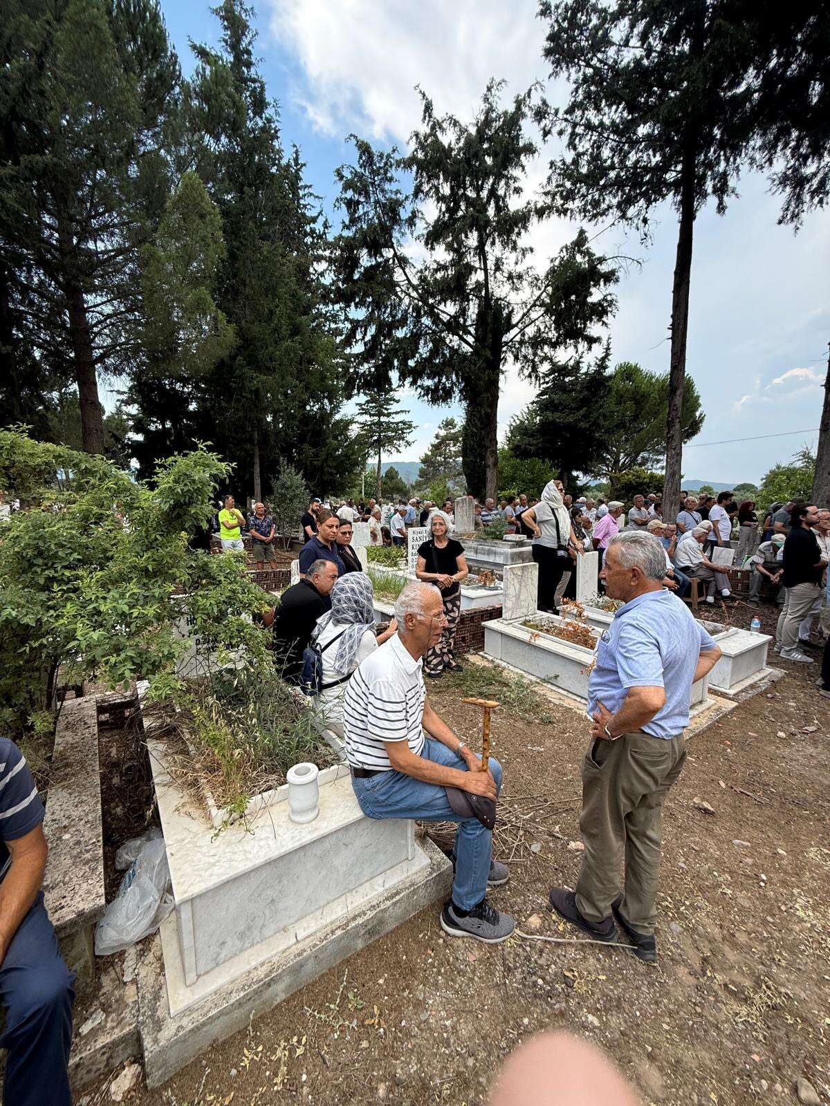 Muğla Emlak Camiası Yasta: Sevilen Emlakçı Koray Helvacı Son Yolculuğuna Dualarla Uğurlandı 7